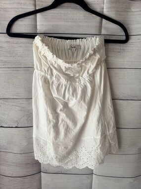 Papaya Women’s White Flower Print Babydoll Shirt. Gently worn once. Size: S